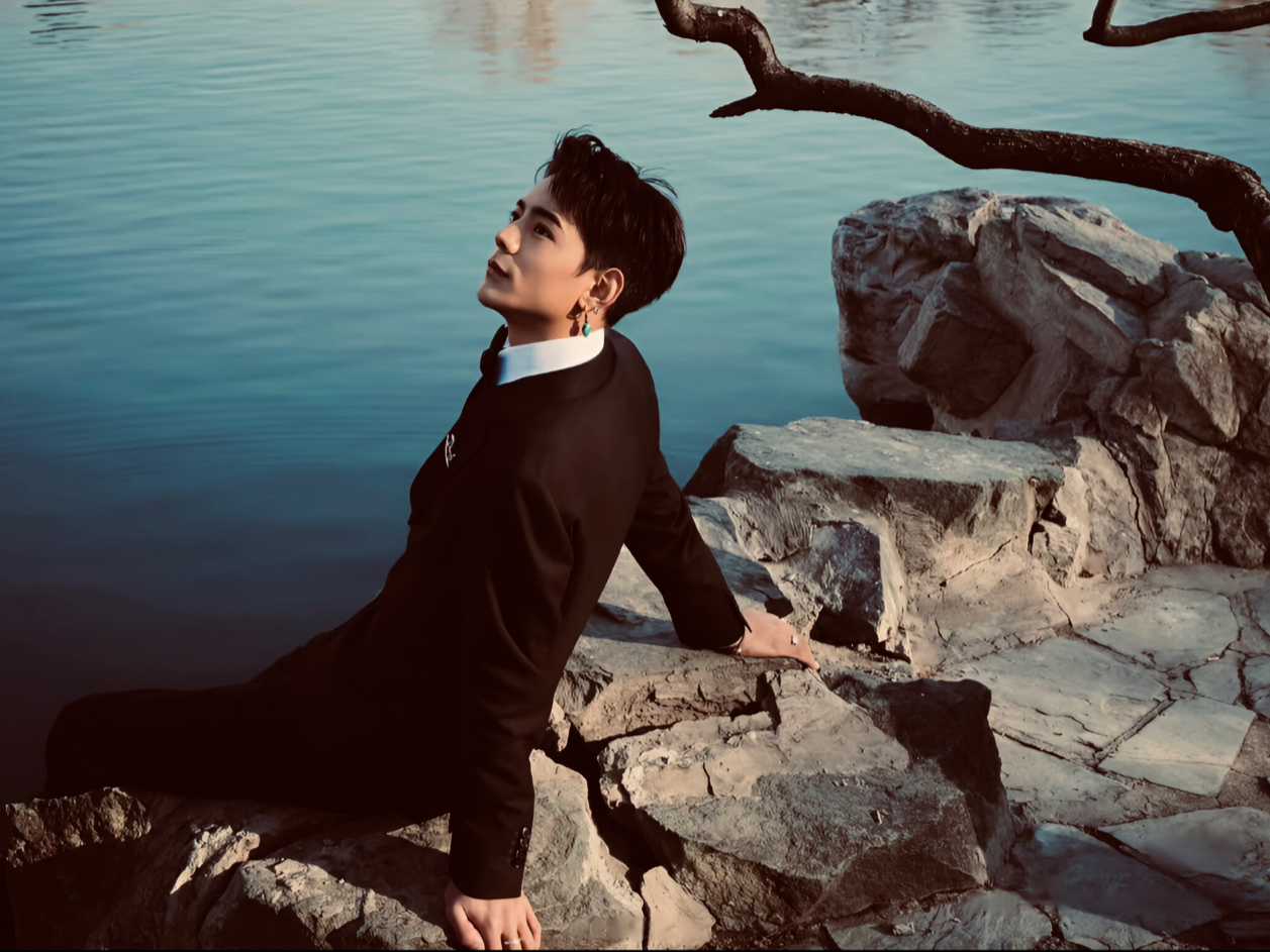 《抽抽那烟》——丁真（匆匆那年）