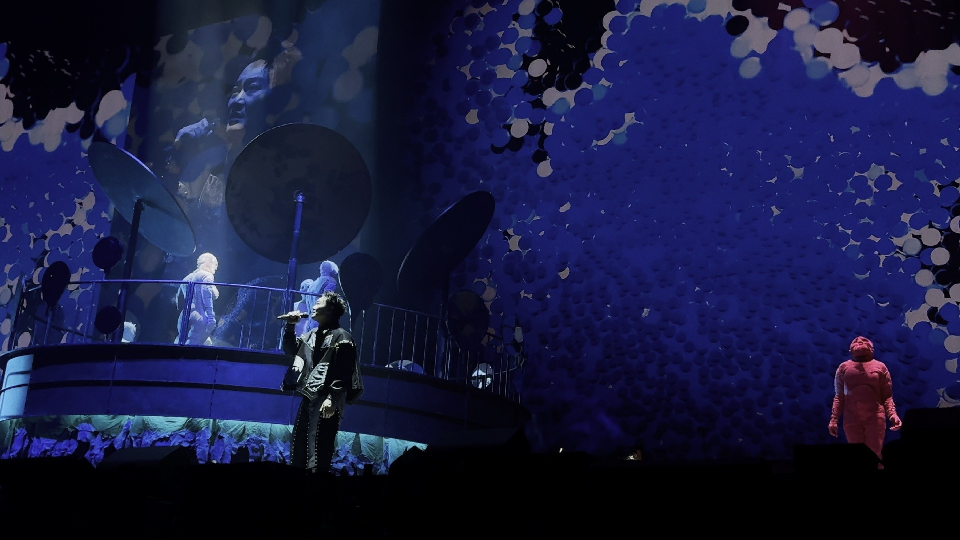 《黑洞》+《龙舌兰》+《异梦》+《如果这一秒钟你跟我讲你不