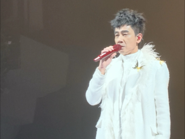 陈小春《我爱的人》陈小春2025生旦净末丑巡回演唱会长沙站 2