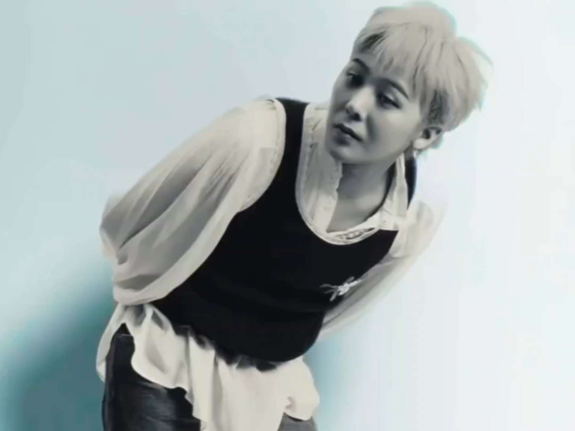 权志龙媒体展﹣日本大阪8.30-9.15