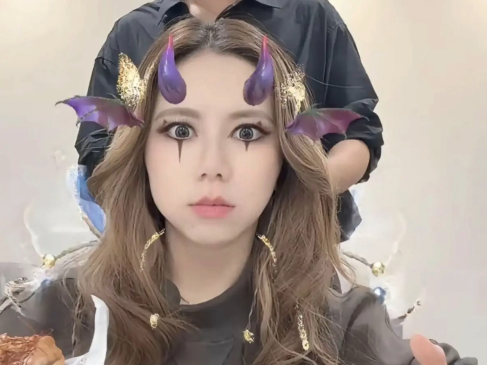 笑死了