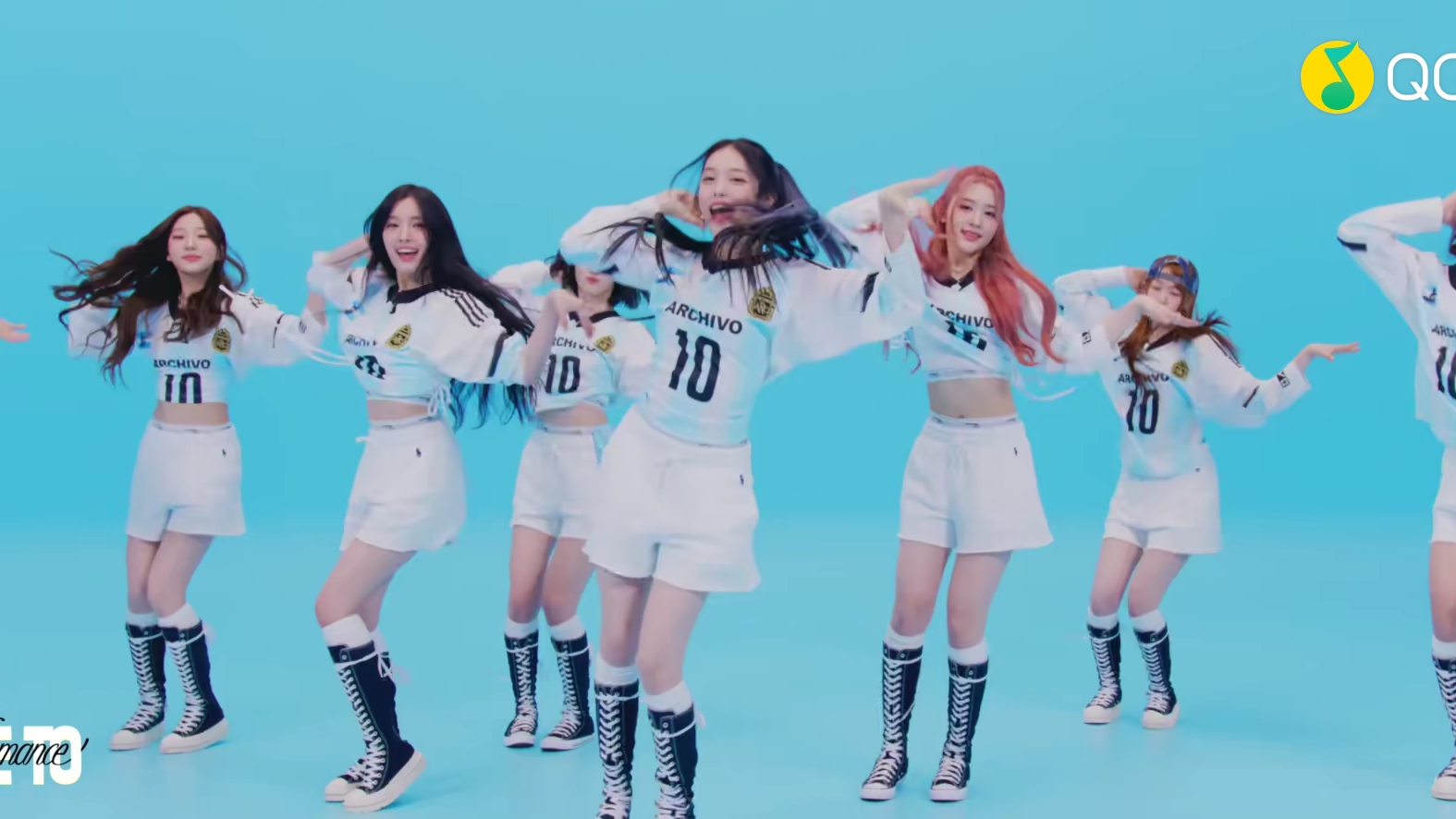 Hearts2Hearts-STYLE(MOVE TO PERFORMANCE)