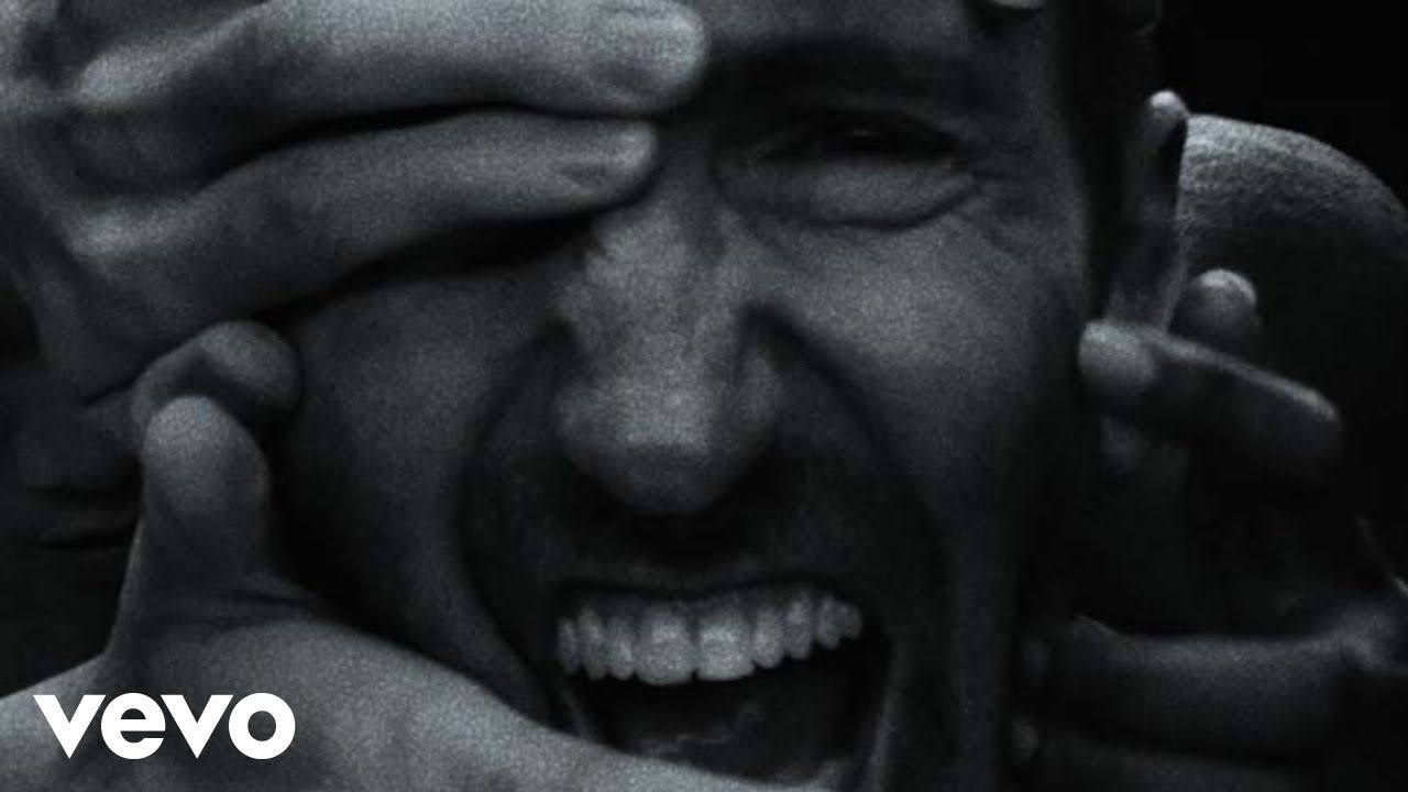 Nine Inch Nails - As Alive As You Need Me To Be (官方MV)