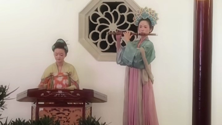 今晚不聊别的，只弹一首《苏州河》给晚风听～