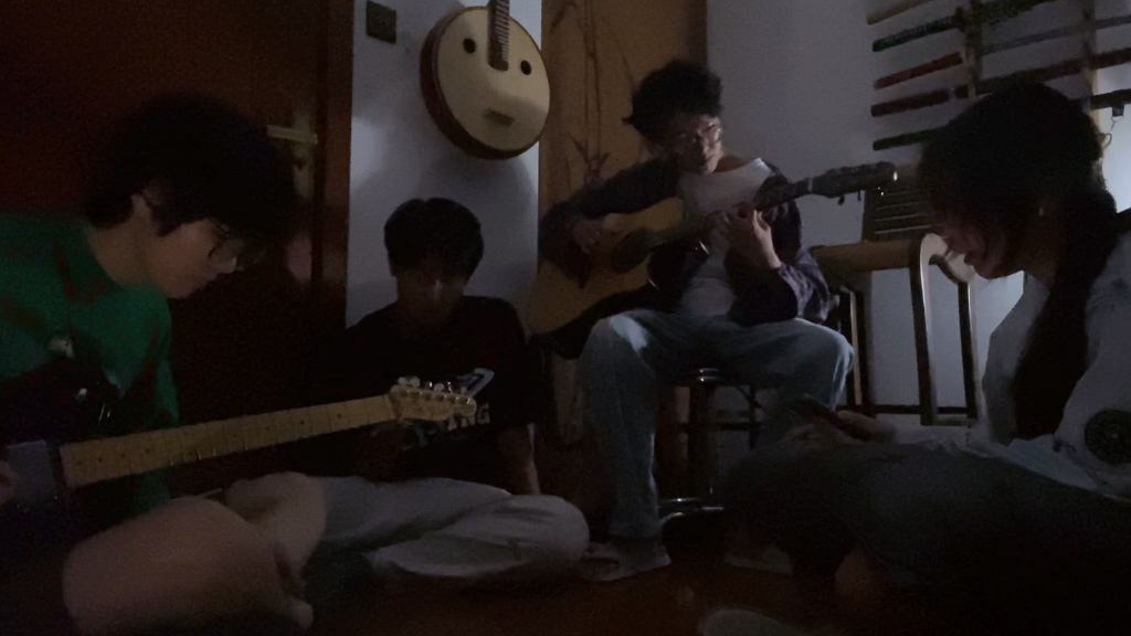 没有鼓手时我们不插电（芽——草东没有派对）