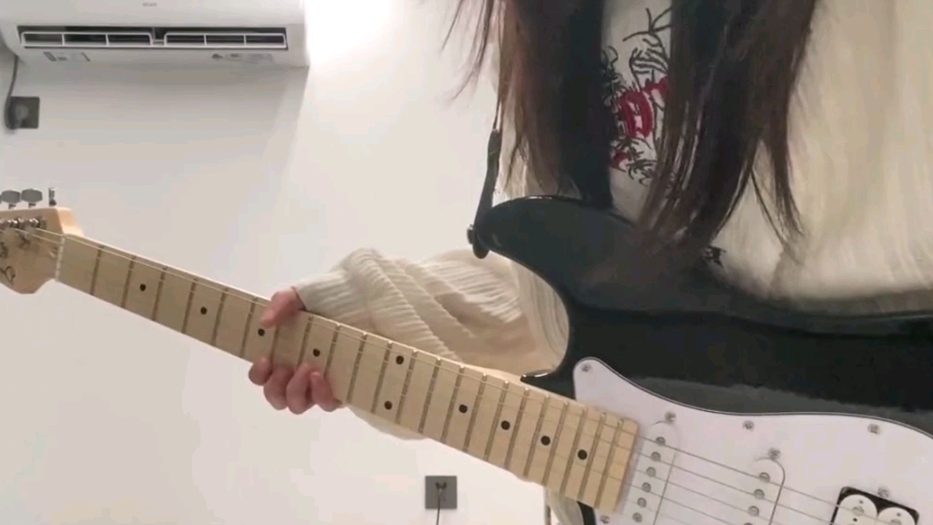 美丽的小姐给你燃一曲