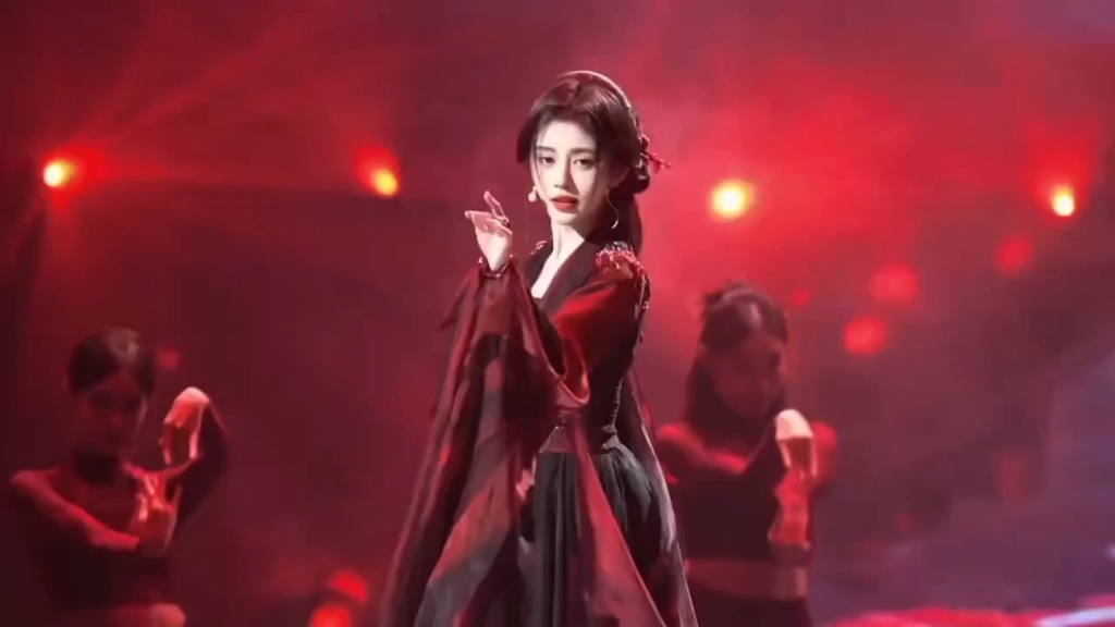鞠婧祎《落》是b站新人