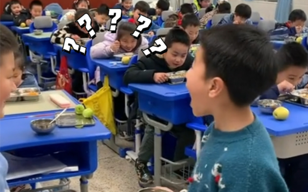 网友：全体“土拨鼠”抬头那一刻绷不住了！超可爱！