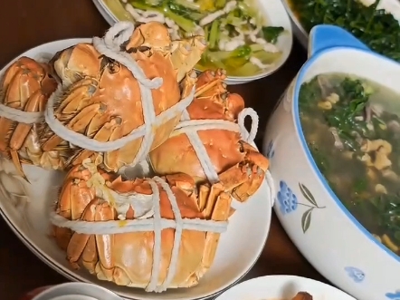在上海过大年之除夕篇#年夜饭 #烟花#压岁钱#团圆 【编导：倪晓