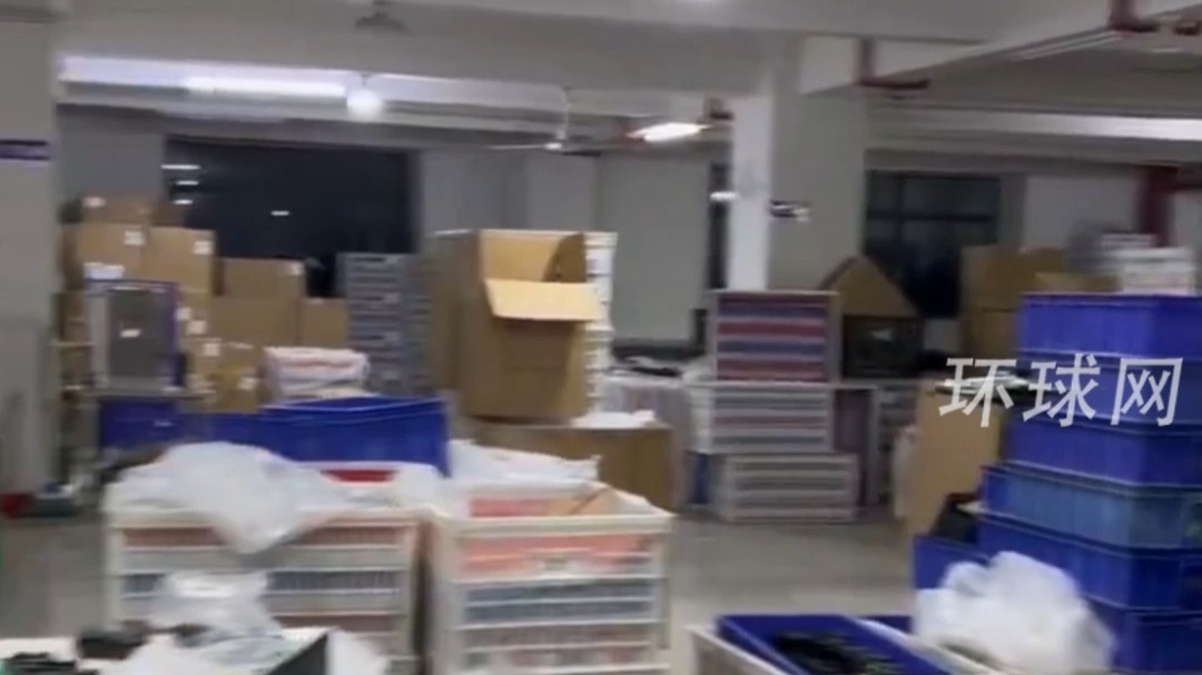 博主分享无人机玩具工厂进行质量检查视频，玩具无人机甚至可以