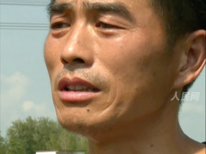 “哪怕付出生命，都在所不辞！”村支书倒吊深井30分钟救出村民！身