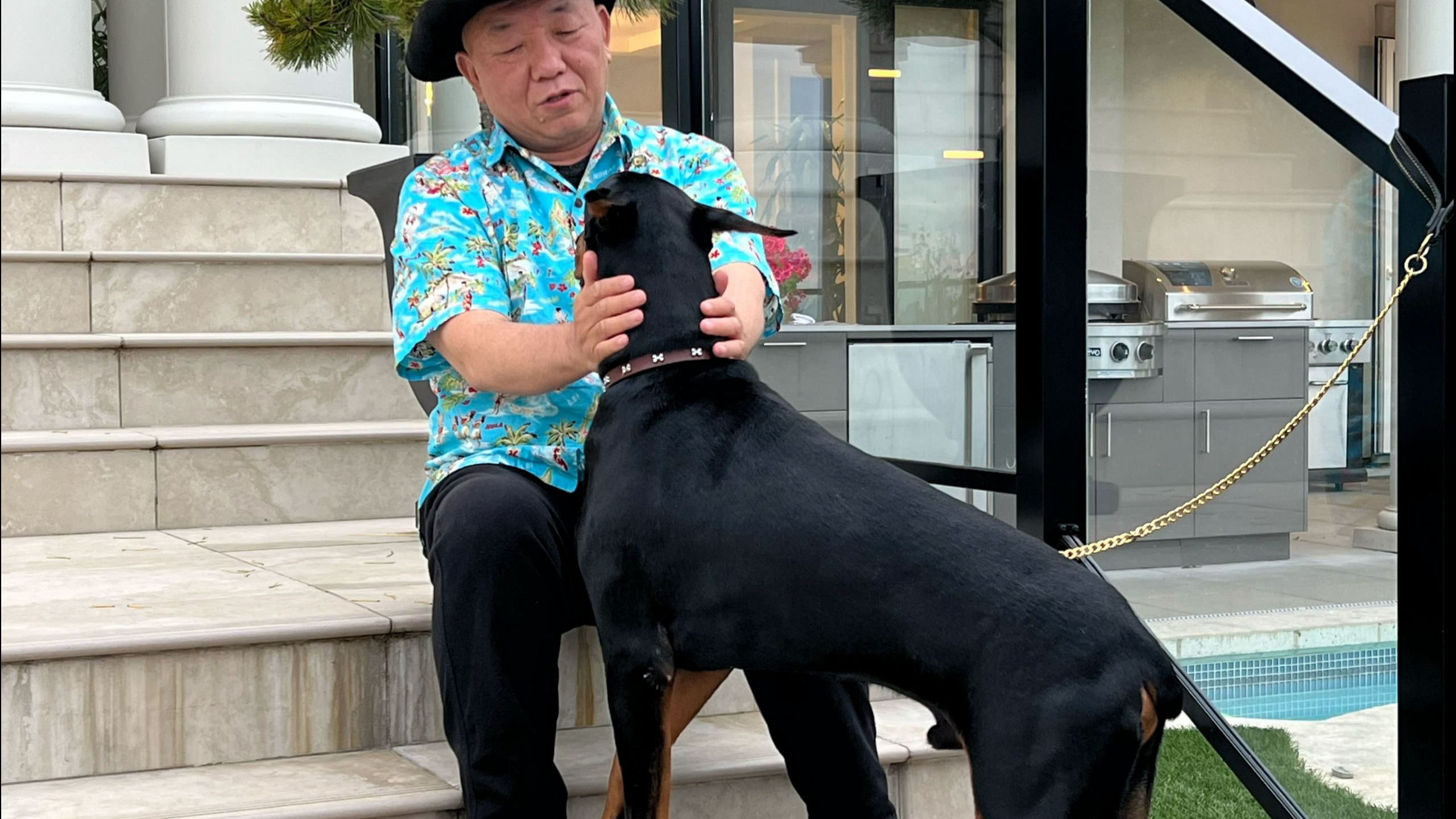 北美崔哥：中国新能源超过世界总和，欧美惊呼赶不上了