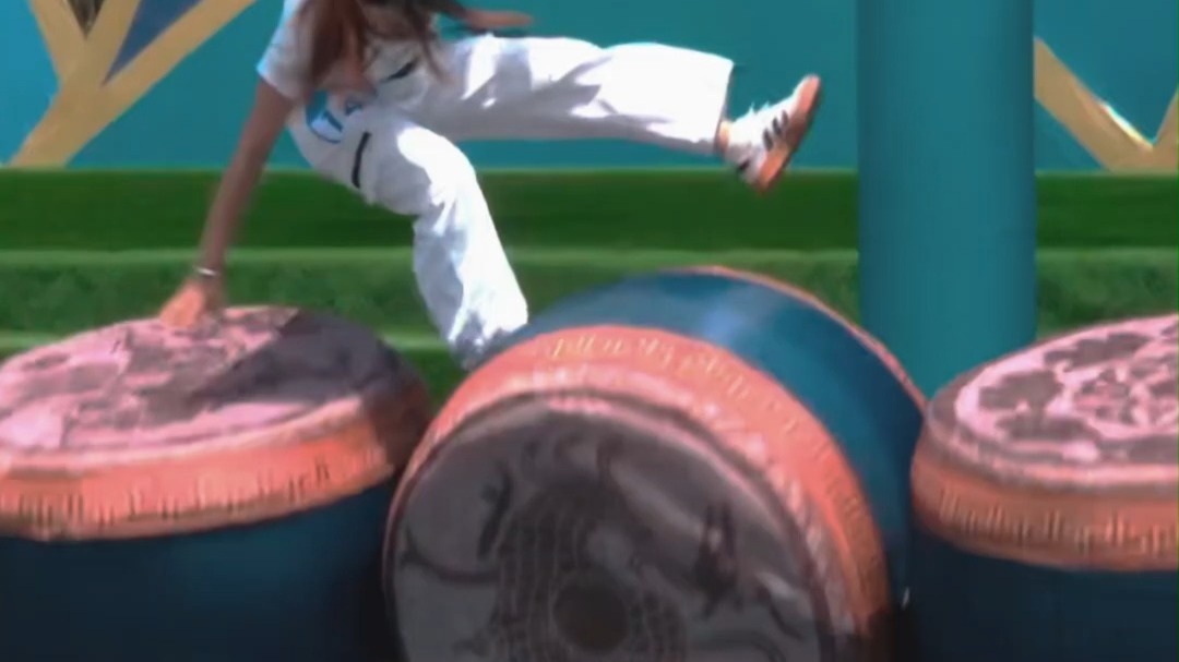 众多小姐姐花式落水，落水也是美的！