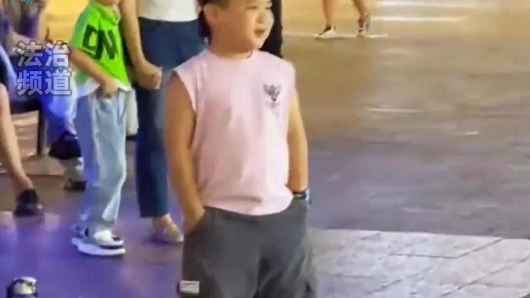 会跳舞的小孩有多酷 那年我双手插兜 不知道什么是对手！
