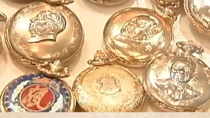 60块钟山表拼出南京人的青春！ 16年前这场展览，秒回“凭票买表