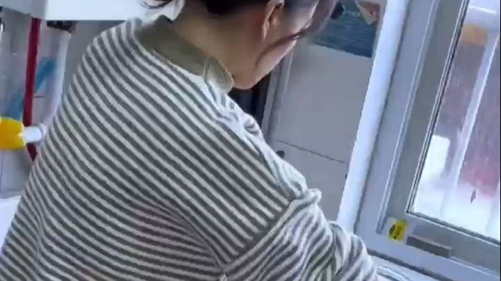 男子连线主播，吐槽嫌弃妻子