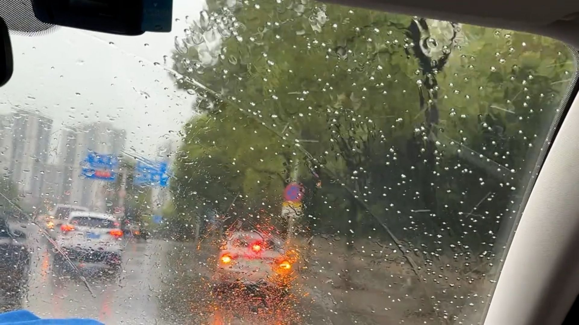 长沙下雪了？长沙人无语：大早上下冰雹，离大谱！