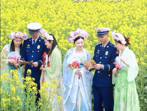 赏花勿忘防火，美景更需守护！明月清风百花香，谨防山林冒火光。