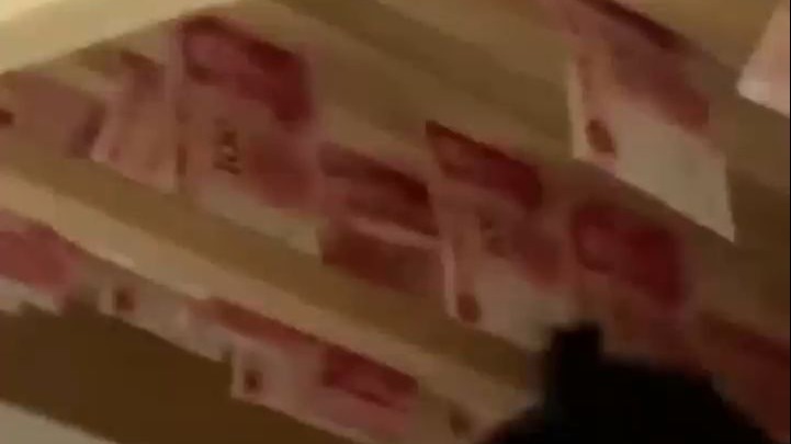 这小棉袄有点漏风