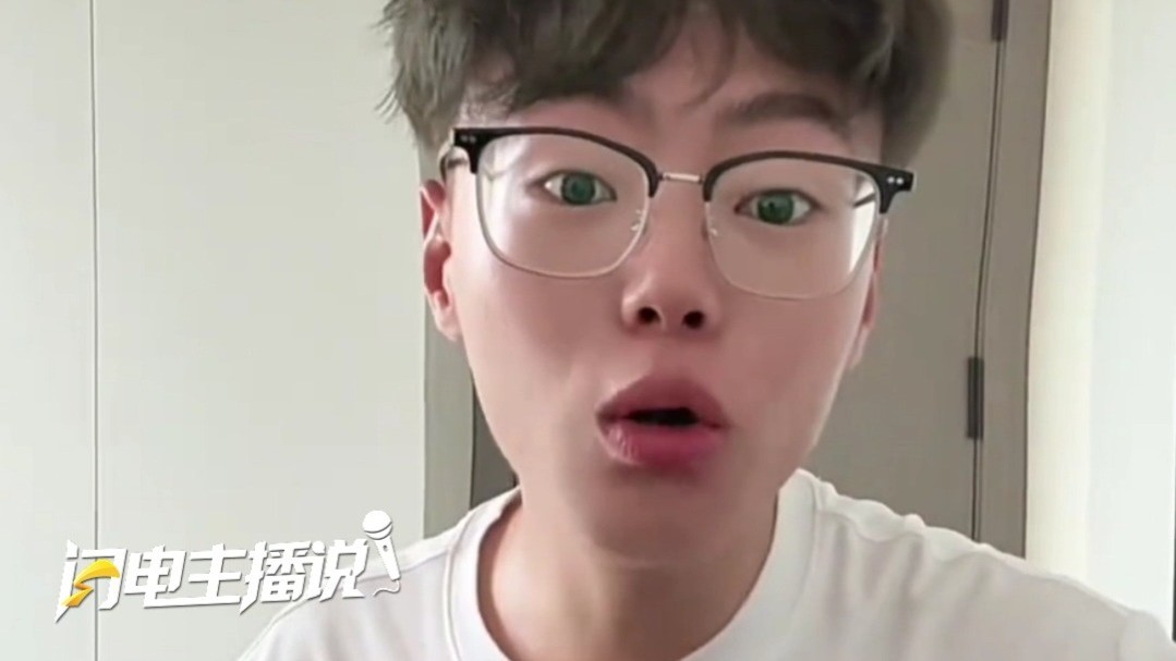 学生拿录取通知书做“小鸡炖蘑菇”？高校回应称：可食用，不影响报