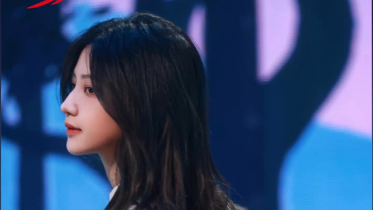 袁一琦中国情歌大会公演第一场唱原创歌曲《听》，一姐歌声真的