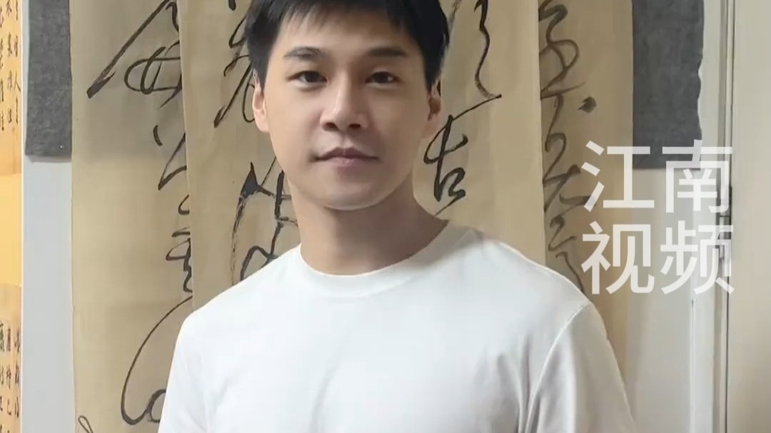 3月26日（报道）湖北武汉，31岁小伙靠书法创业 开课 做自媒体，设计