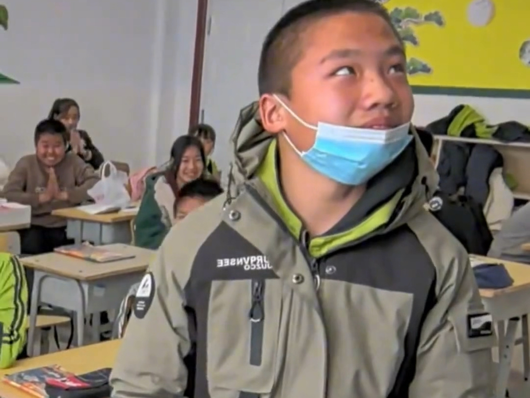 一想到他会因为这而多了几个好朋友，我就替他开心