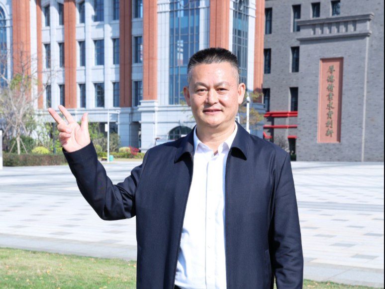 《老廖带你看华西》又和大家见面啦！上海病人为何专程来华西厦