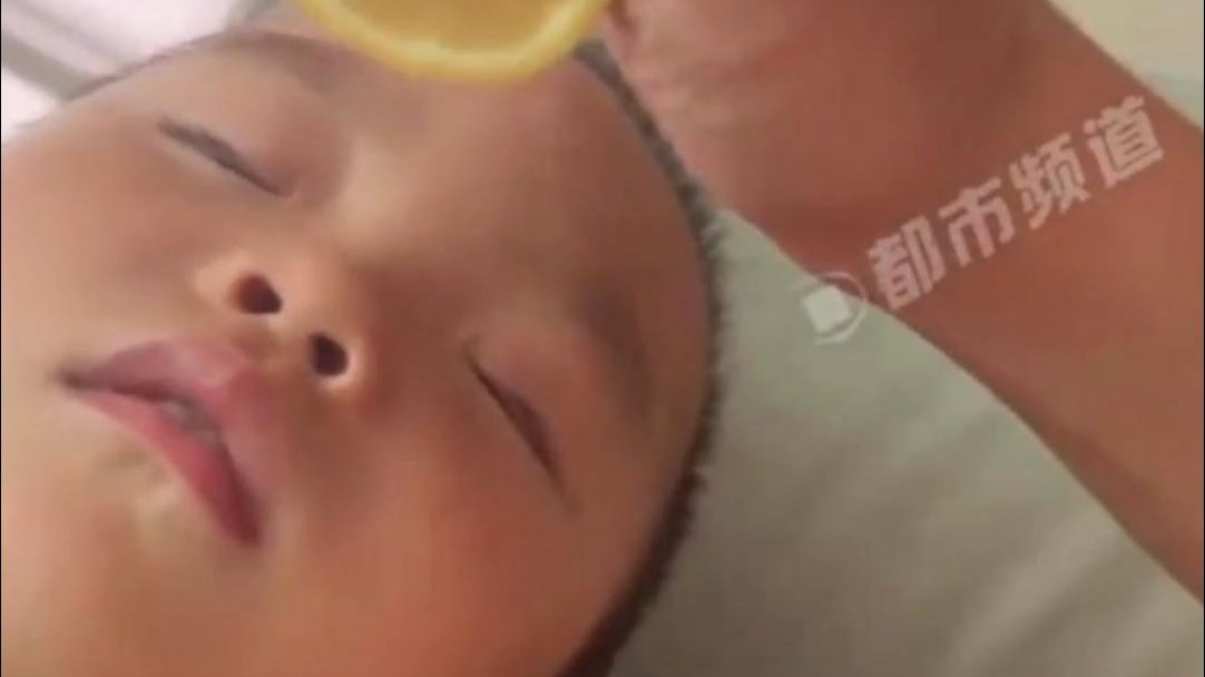 弟弟：像做了个尖酸刻薄的梦