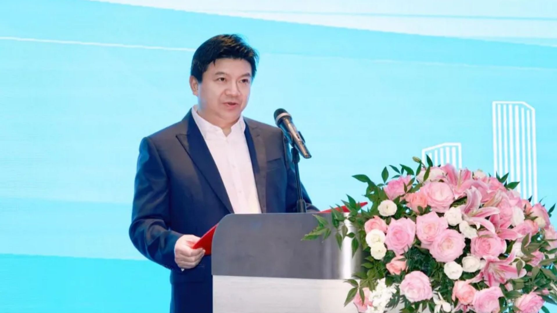 涉嫌性侵的董事长是兽医专业毕业