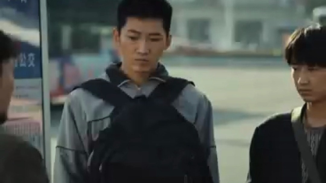 掉在面前的钱包不要捡，成功躲过一场骗局