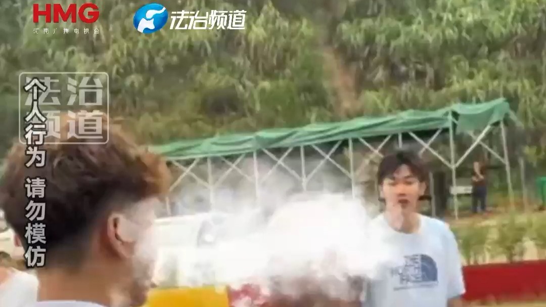老人捡到手机索要钱  失主说给350老人不同意