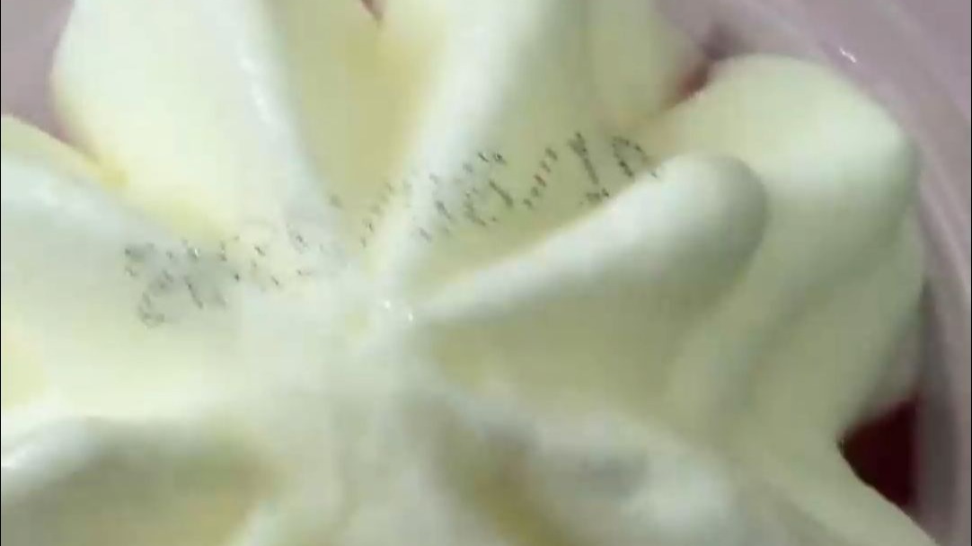 生产日期打雪糕上？“生产日期：见雪糕”