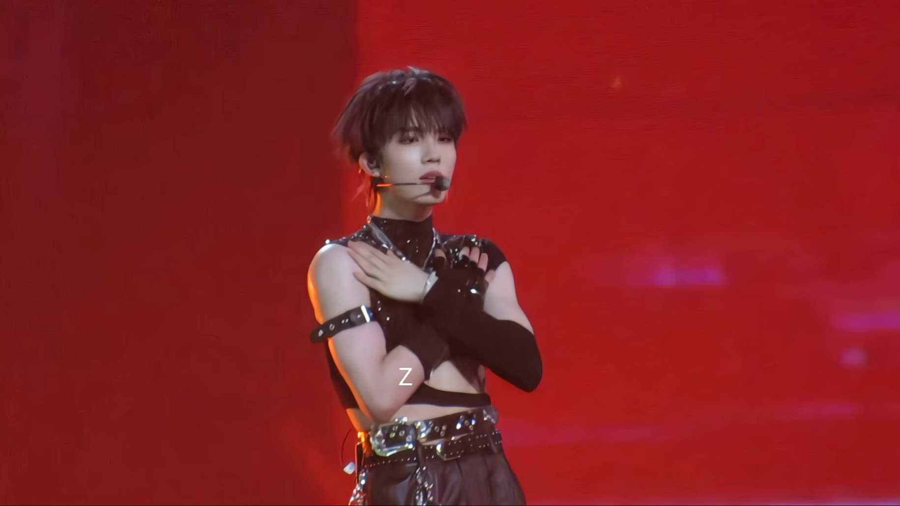 妈诶这也太扭了吧！！！苏新皓刀马刀马