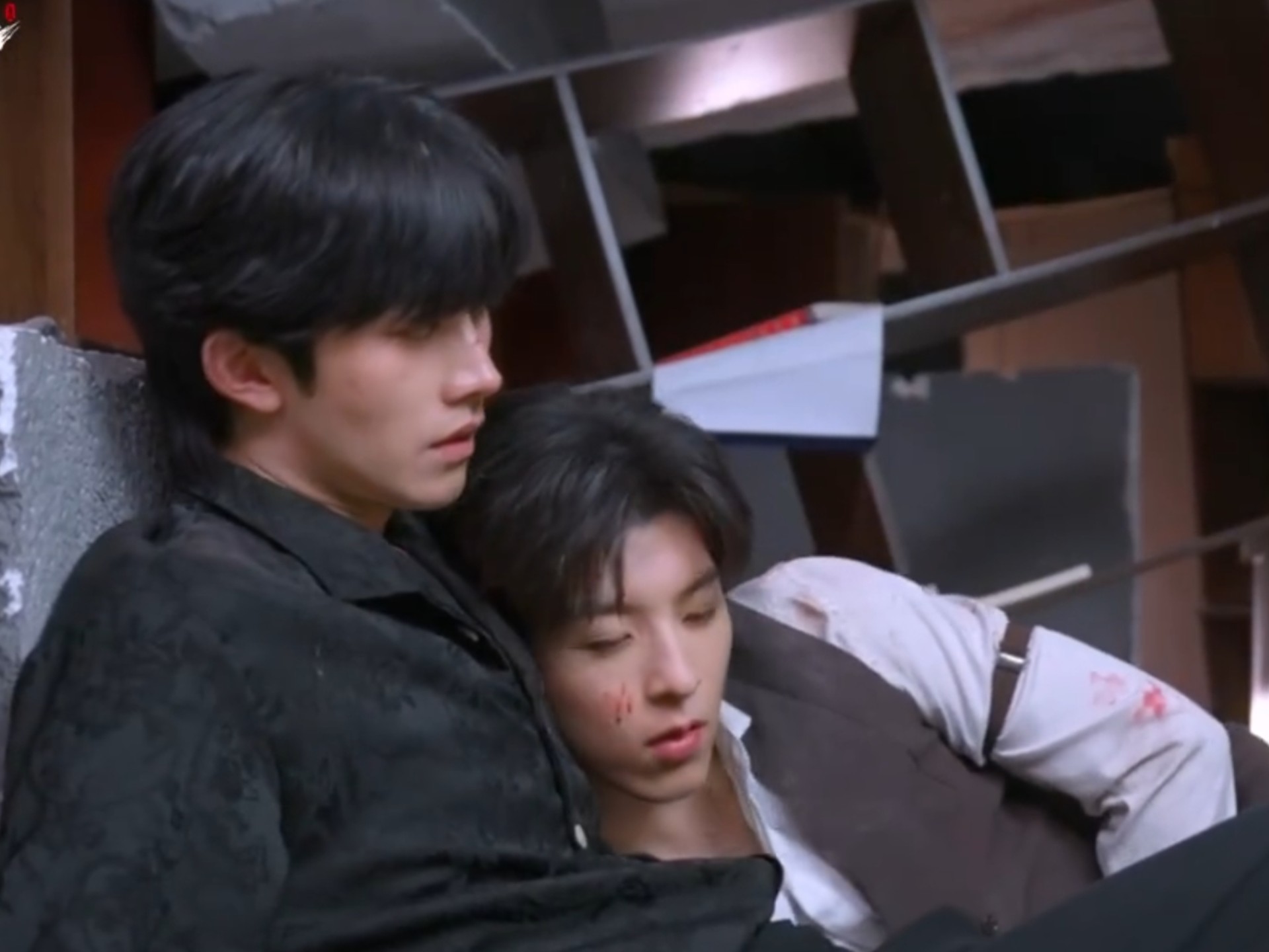 花咏卖惨可怜但有用！盛先生心软软｜垂涎花絮