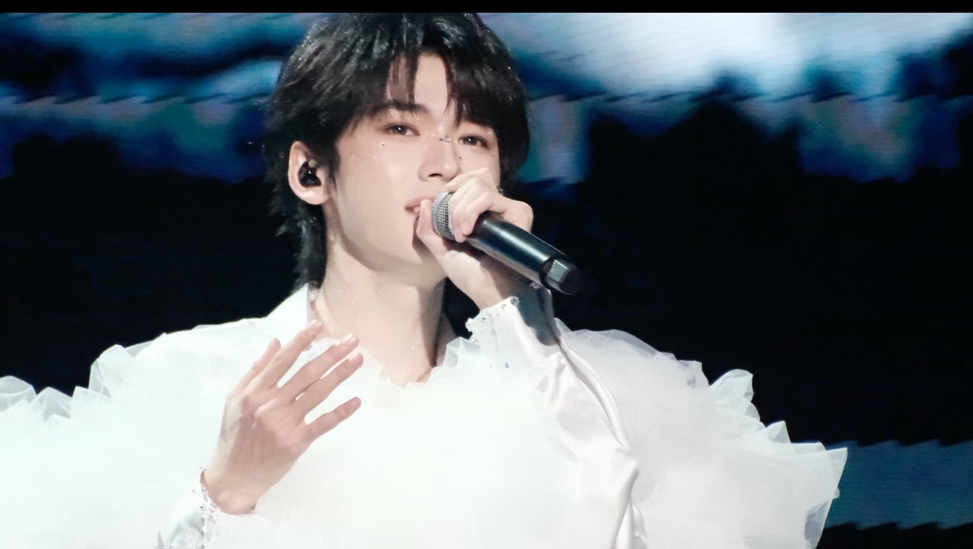 20250821 时代少年团上海演唱会 宋亚轩solo 雨天