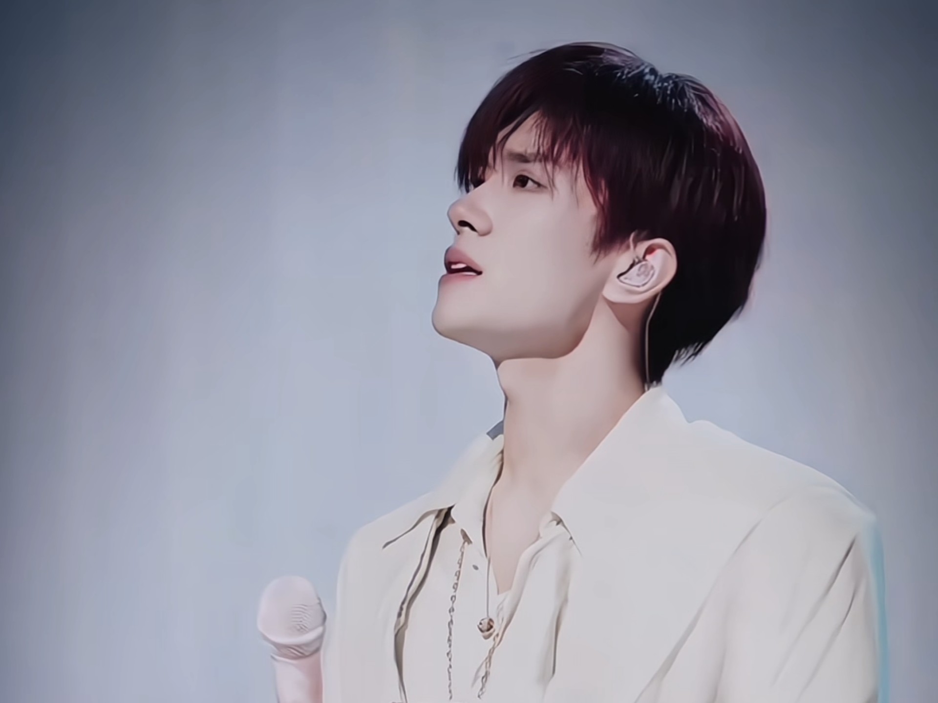 爱的人总是先掉眼泪