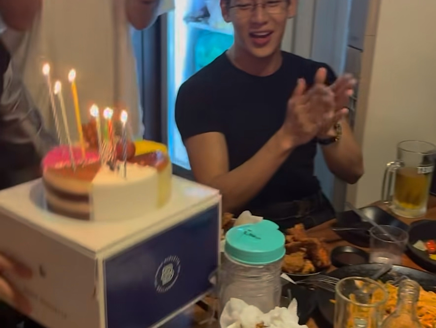 g5一起给mark过生日！