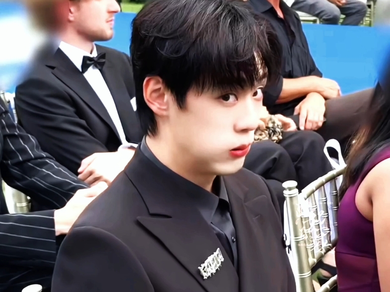 你不知道你有多可爱，跌倒后会傻笑着在站起来—陈少熙