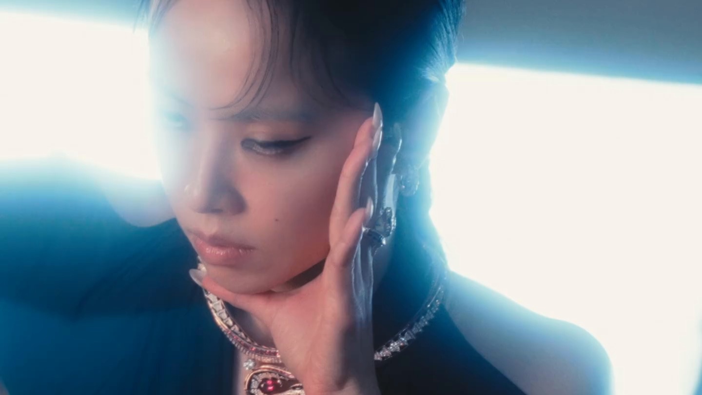 蔡依林时装九月封面大片