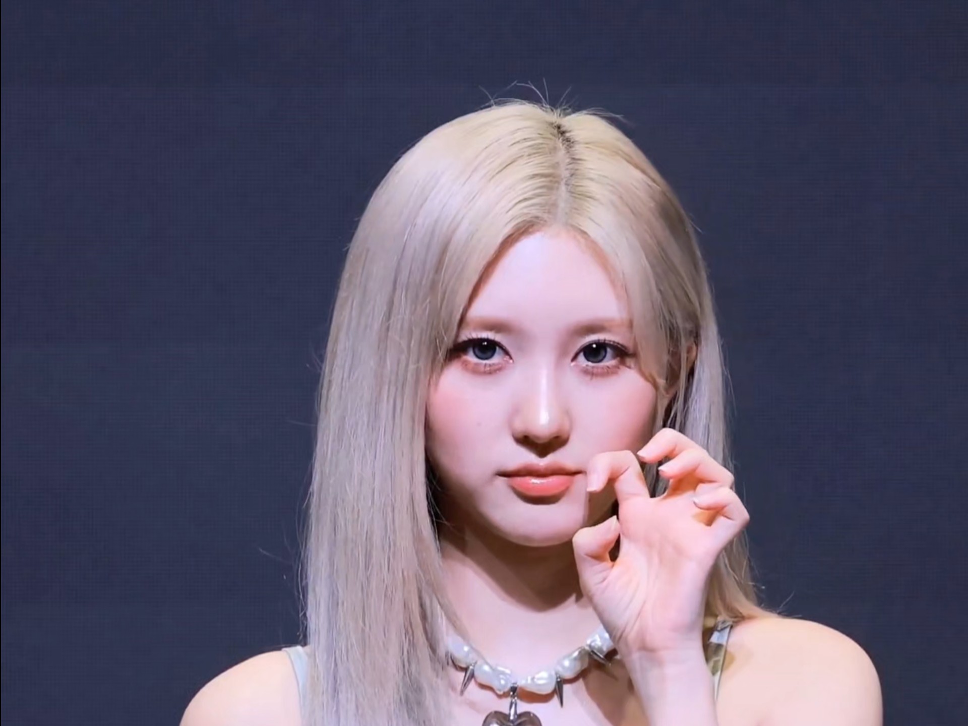 女神你有点美萌了吧