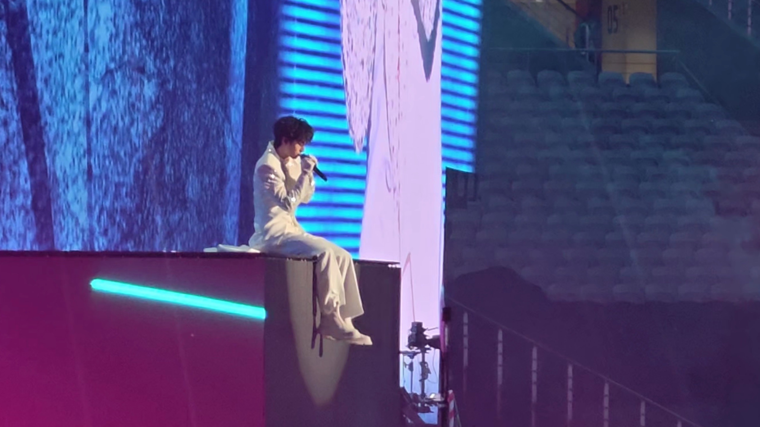 【严浩翔】《独白6208》25.08.23｜上海演唱会（右侧视角）