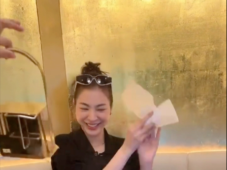 Faye更新:一起吃火锅~