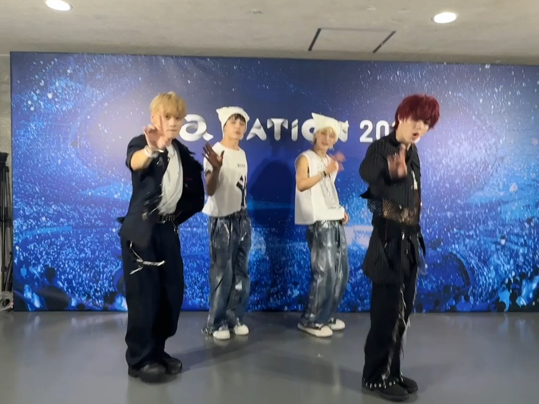 ONE OR EIGHT “Young ＆ Reckless” challenge | TSUBASA&YUG