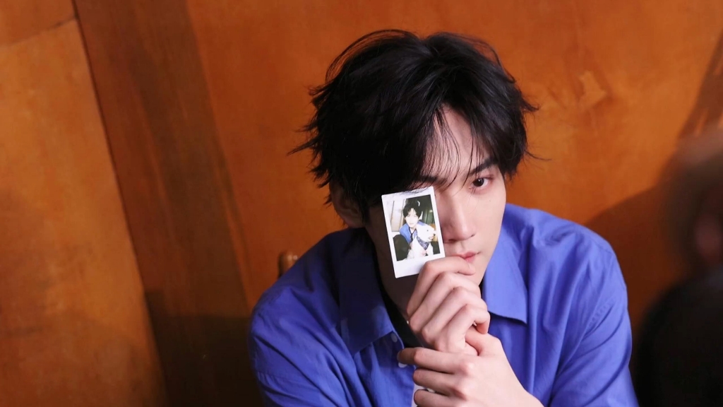 蓝朋友和乖狗狗