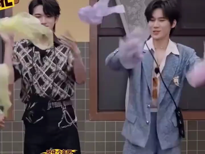 【轩恋源35】最新视频来袭，快来看看吧！