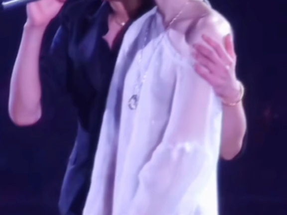 林祎凯身边一定是马群耀