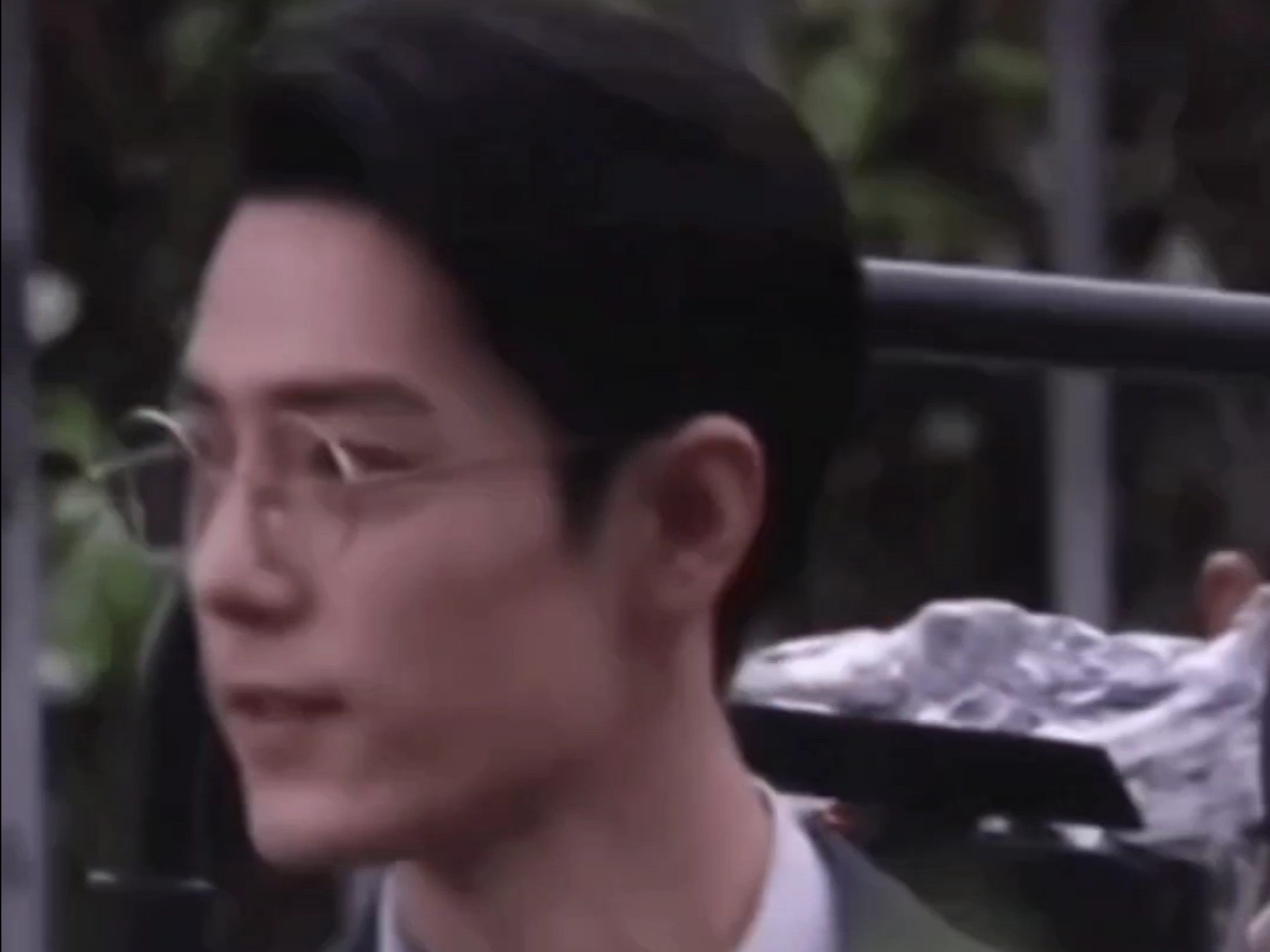 肖战越看越喜欢～～