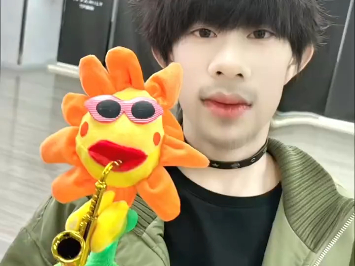 害我哭那么多 哭到纽约下大雨