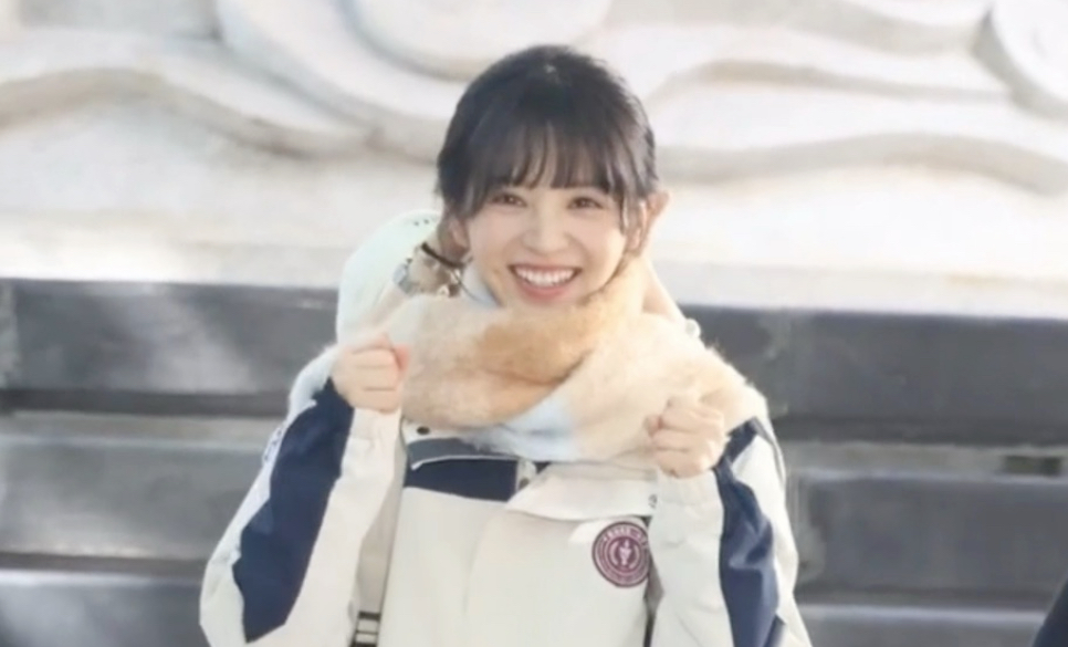 给自己加油打气的细微，给我可爱晕了！！！ 田曦薇 | 天才女友拍摄路